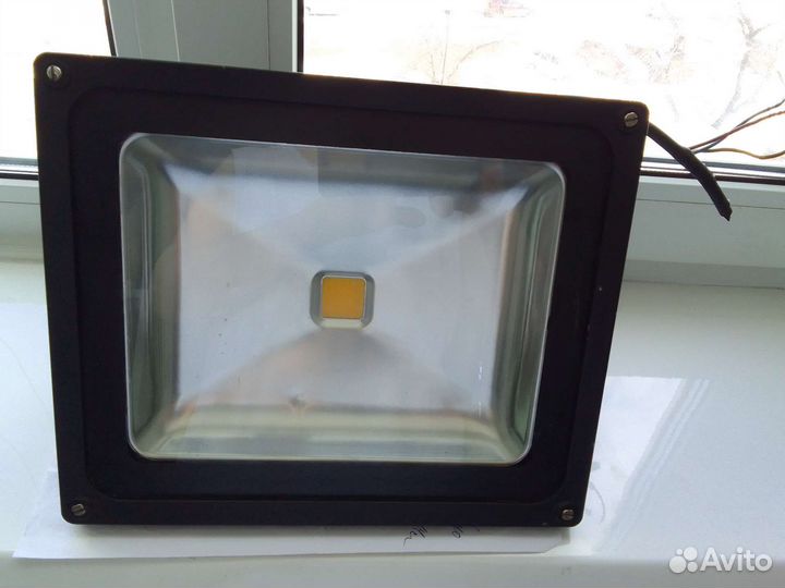 Прожектор светодиодный