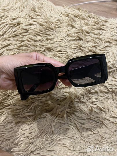 Солнцезащитные очки