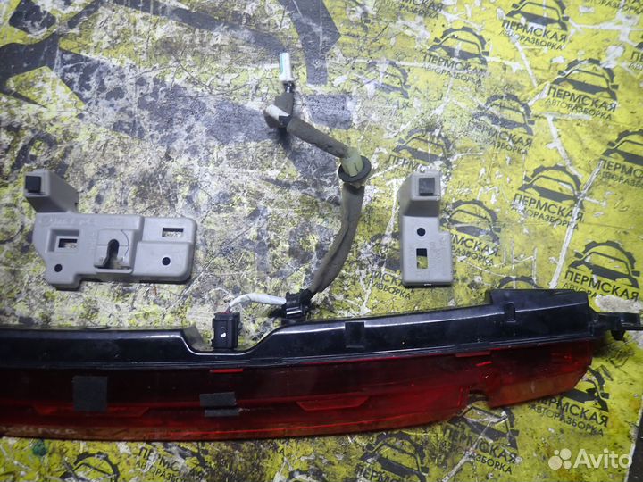 Стоп сигнал в спойлер Mazda CX-30 2019)