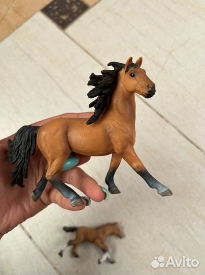 Фигурки игрушки Attivio Лошадки гнедые