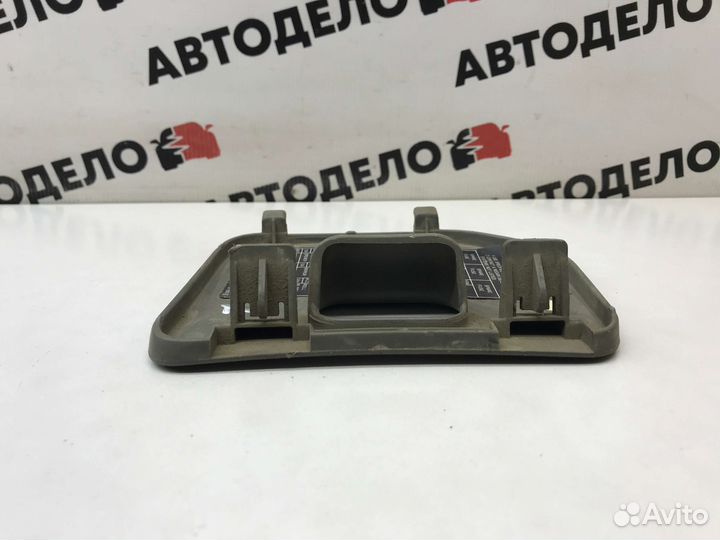 Крышка блока предохранителей Nissan Maxima A33