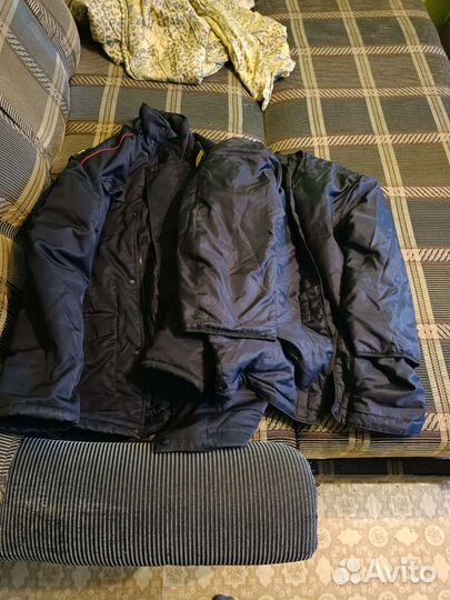 Продам форму полицейскую зима и лето