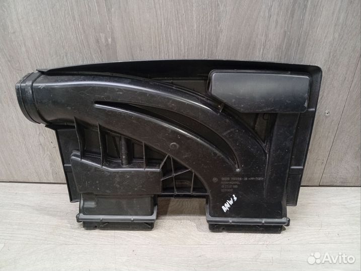 Воздухозаборник 4607127889 на Bmw 3-Series E90