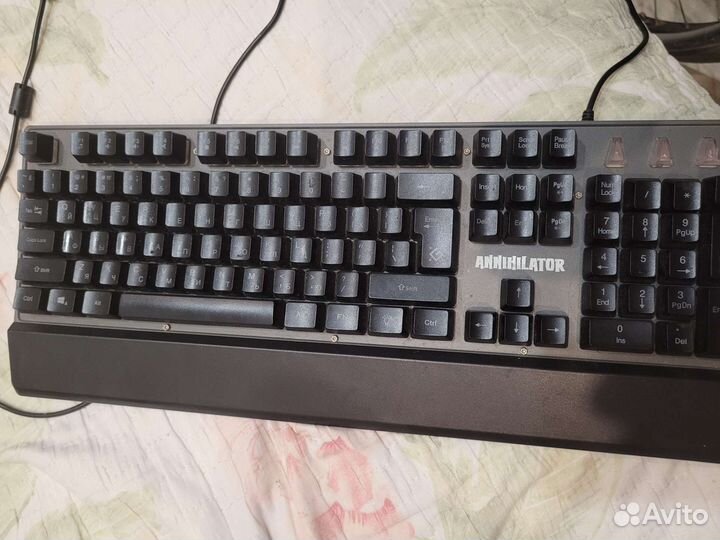 Клавиатура игровая