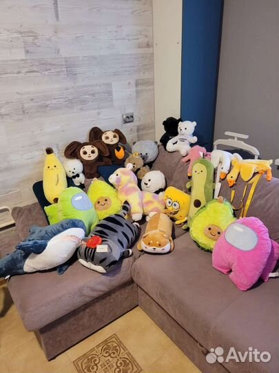 Акула, мишка блекбо, гуси, капибара,губка Боб,кот