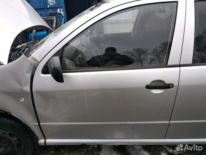Дверь передняя левая Шкода Фабия 1