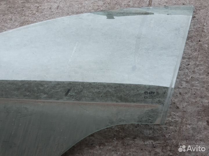 Стекло двери переднее левое Chevrolet captiva