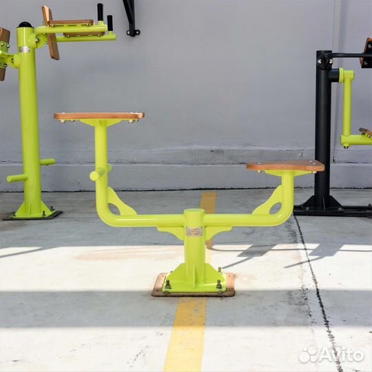 Уличный тренажер Растяжка сидя Fix-1703