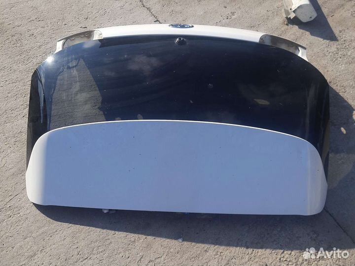 Крышка багажника Toyota Lexus Harrier 300