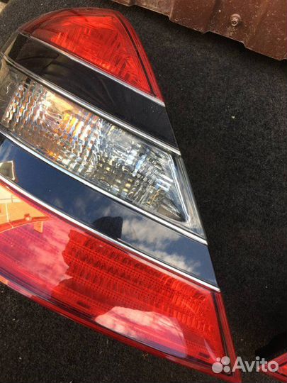 Фонарь правый Mercedes-Benz S-Class W221