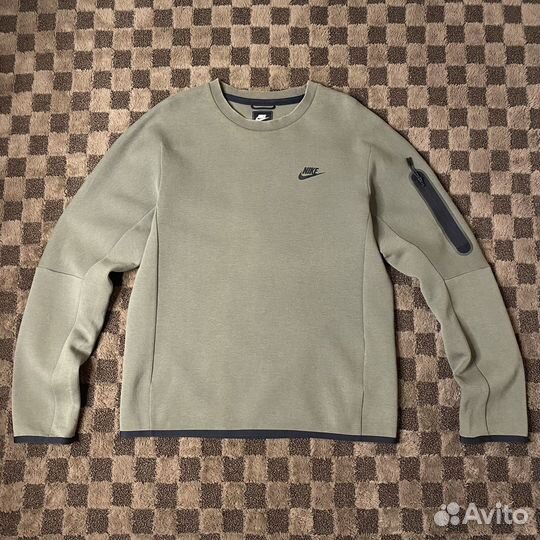 Кофта свитшот Nike tech fleece размер S оригинал