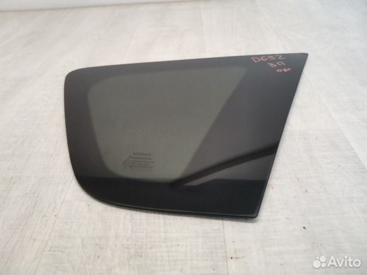 Стекло кузовное форточка правое Nissan Note E11