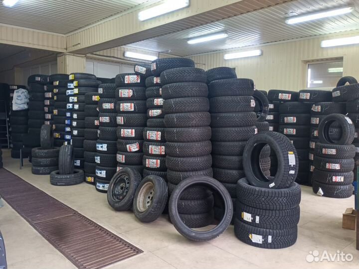 Ikon Tyres Nordman SZ2 235/45 R17