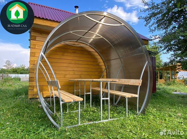 Беседка с мебелью