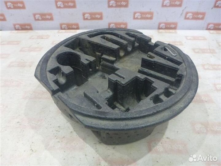 Ящик для инструментов Volkswagen Golf 5K1 cgga