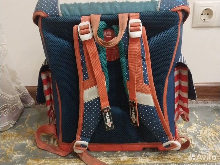 Школьный рюкзак