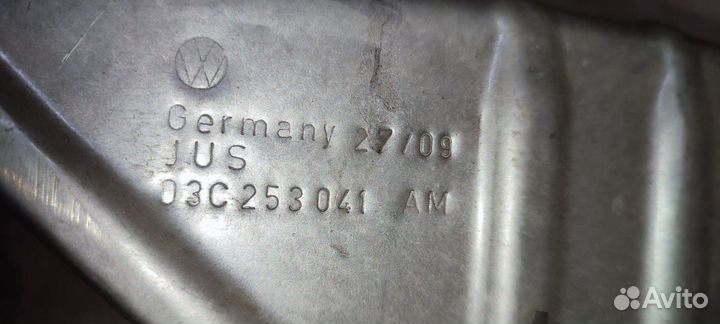 Тепловой экран Volkswagen 03C253041