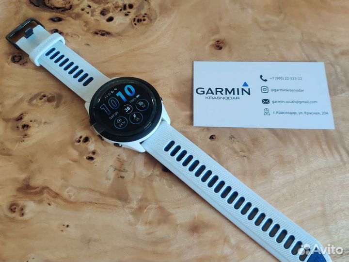 Часы Garmin Forerunner 265 White