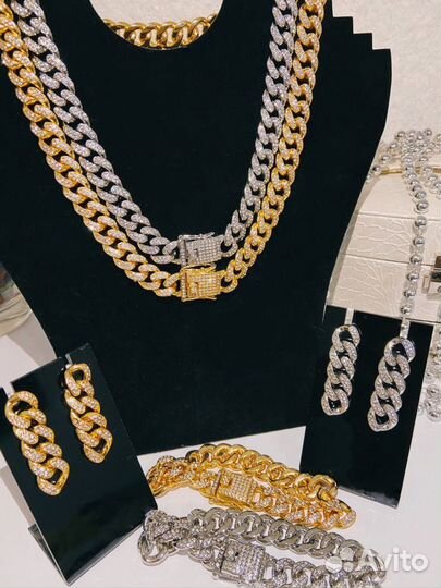 Комплект: цепь-колье, браслет и серьги