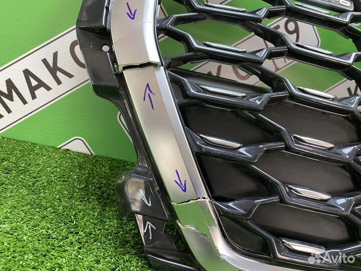 Решетка радиатора audi Q3 F3