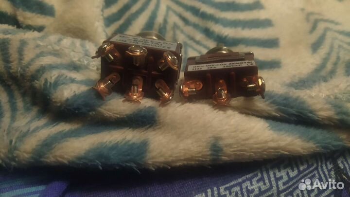 Тумблер трёхпозиционный 25 ампер 250 в для kugoo