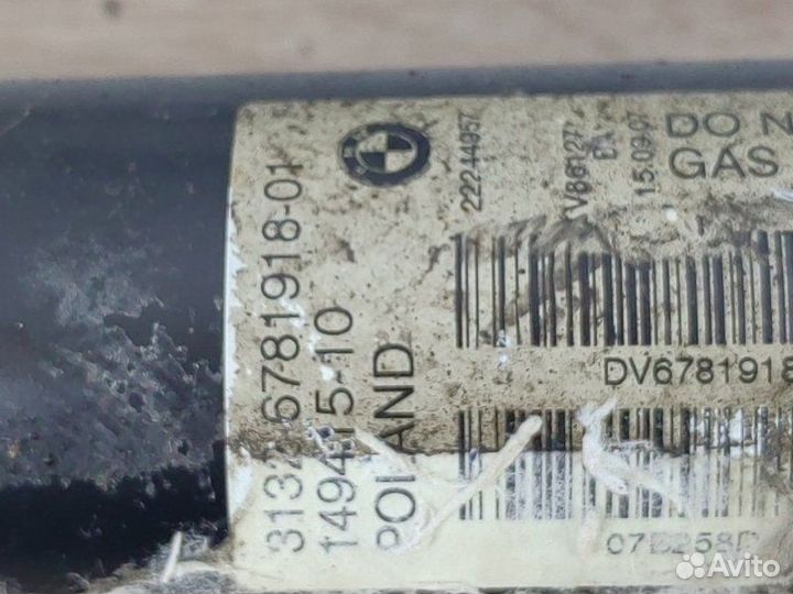 Стойка передняя правая Bmw X5 E70 N62B48 2007