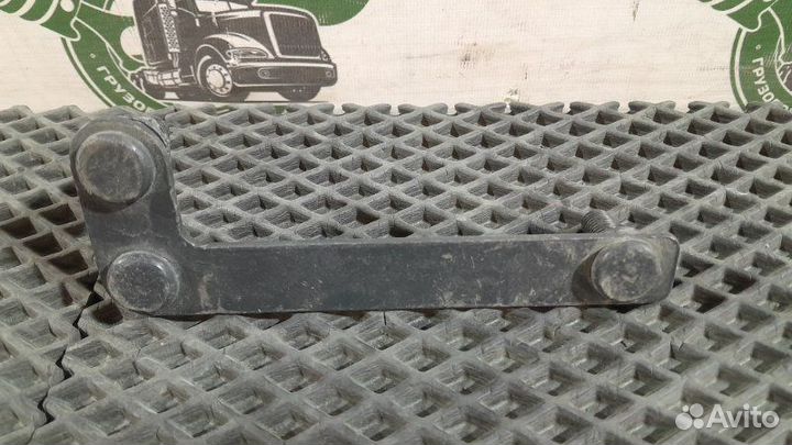 Планка крепежная ящика АКБ Scania G