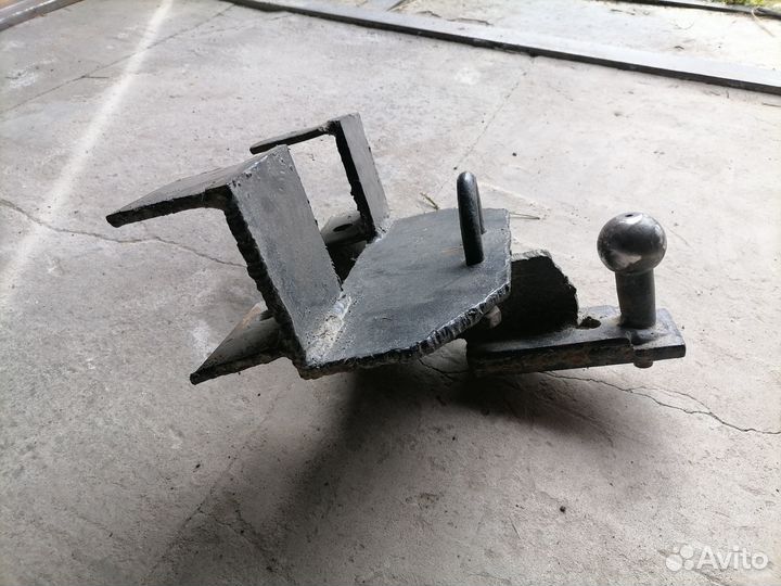 Фаркоп на УАЗ 469