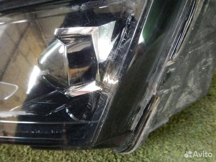 Фара левая Skoda Karoq