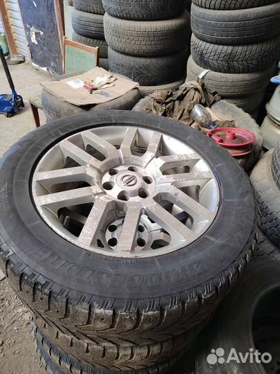 Bridgestone Blizzak Spike-01 255/55 R18 109