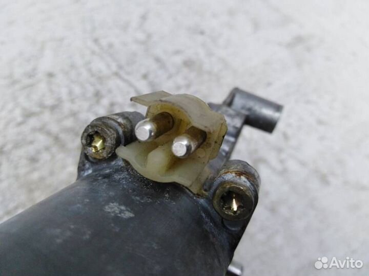 Моторчик переднего левого стеклоподъемника