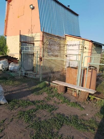 Дом 15 м² на участке 8 сот.