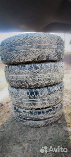 Maxtrek SU-800 235/75 R15