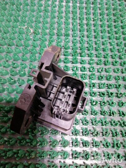 Блок управления топливным насосом Ford Explorer