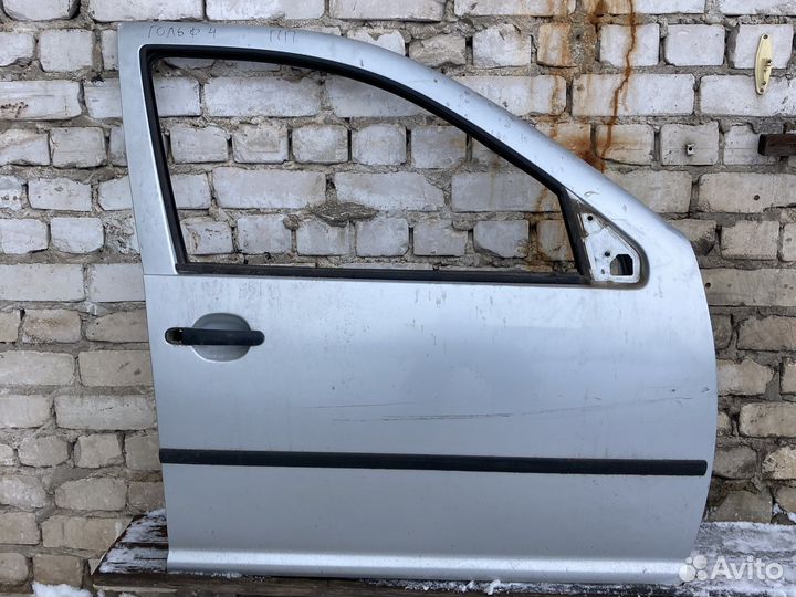 Передняя правая дверь фольксваген гольф 4