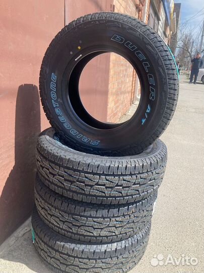 Bridgestone Dueler A/T 001 245/70 R16