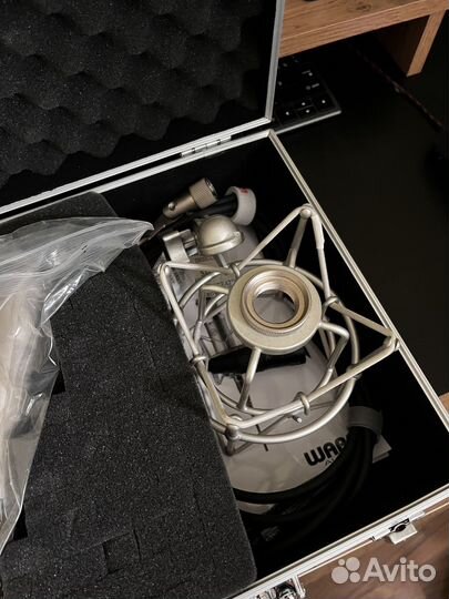 Студийный конденсаторный микрофон WA-47jr