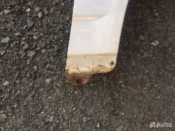 Крыло переднее правое priora