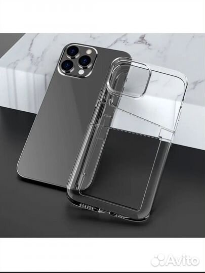 Чехол на iPhone 12