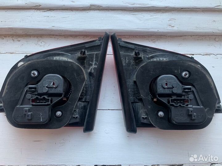 Задние внутренние фонари VW Golf 6