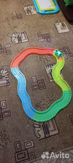 Гибкий трек с машинкой