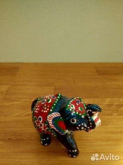 Фарфоровый слоник СССР и слоник Индия