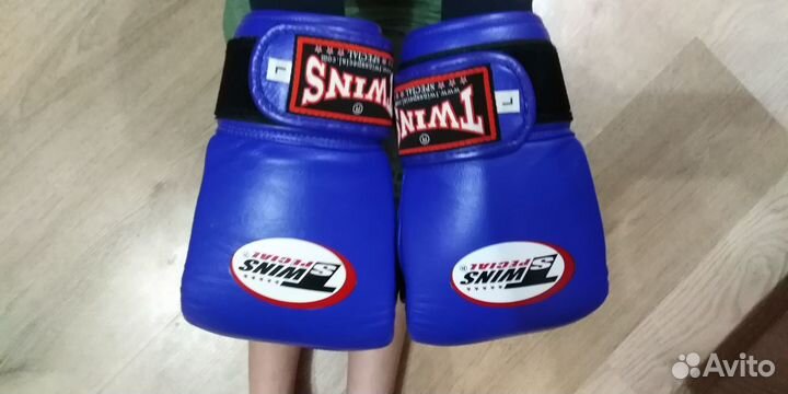 Перчатки Twins