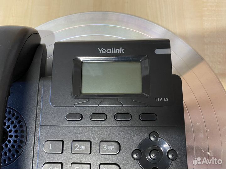IP-Телефон (SIP) Yealink SIP-T19 E2 оптом/розницу