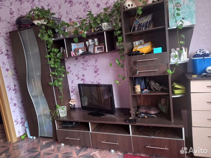 Стенка в гостиную