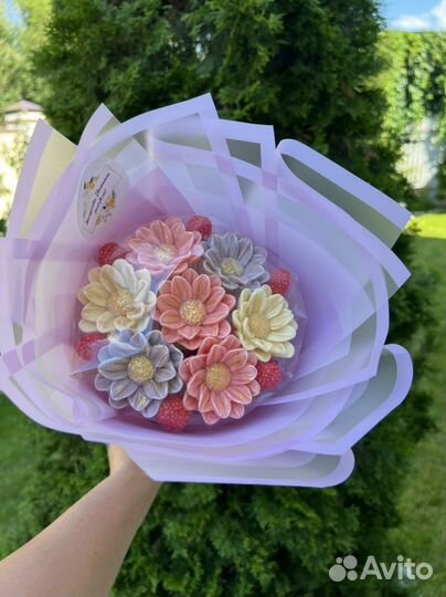 Букет из шоколадных роз. Подарок. Съедобный букет