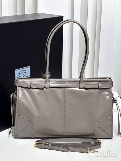 Сумка Prada натуральная кожа
