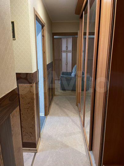 2-к. квартира, 58 м², 2/5 эт.