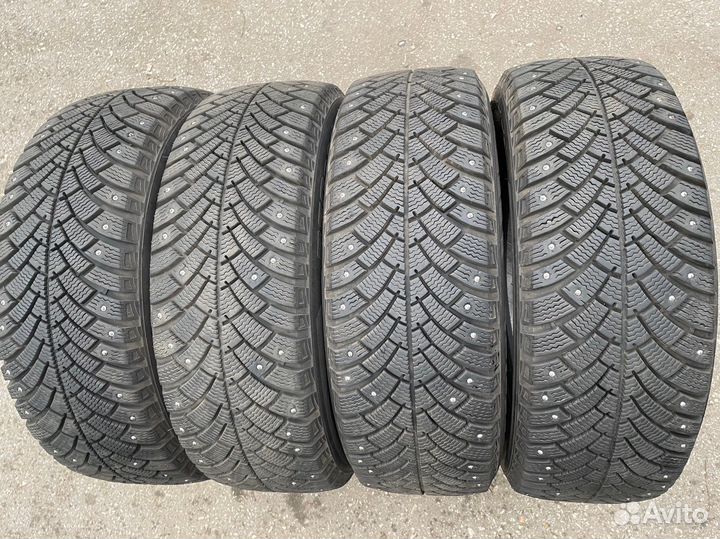 Bfgoodrich G-Force Stud 215/60 R16