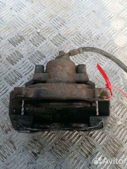 Суппорт передний правый Volkswagen Eos 1F 2.0 BWA